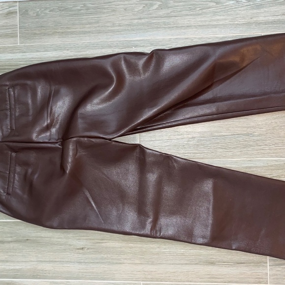 Aritzia Babaton Cropped Command Pant (00, Brown) - Picture 6 of 6
